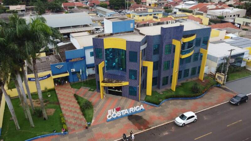 Vista aérea do prédio da Prefeitura Municipal de Costa Rica