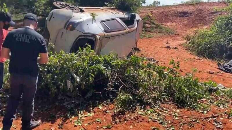 Motorista foi arremessado do veículo