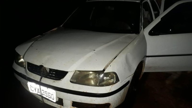 Carro foi recuperado pela PM