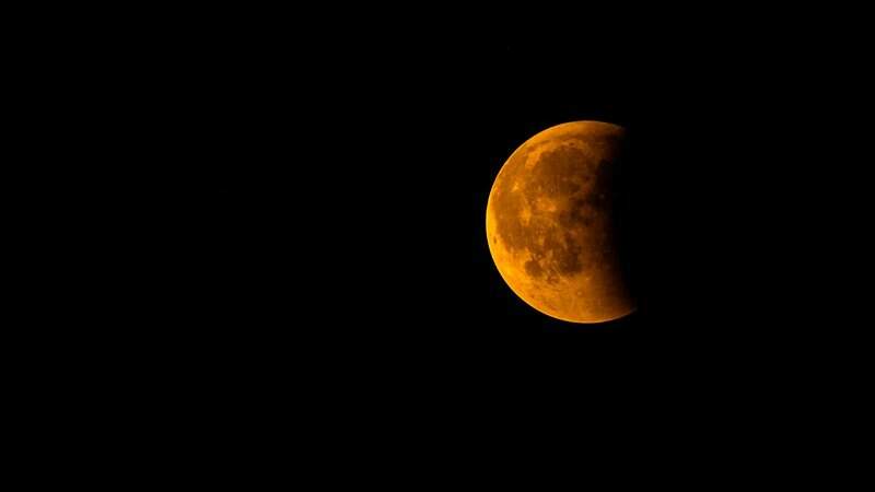 Lua ficará com cor avermelhada durante eclipse