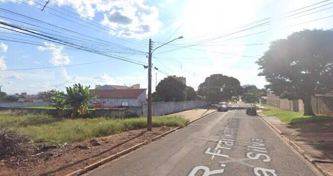 Rua onde aconteceu a confusão (Google Street View)
