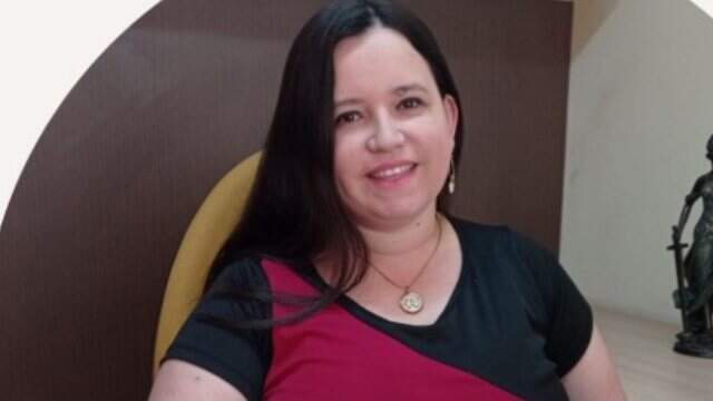 Dr.ª Glaucia Diniz de Moraes Almeida