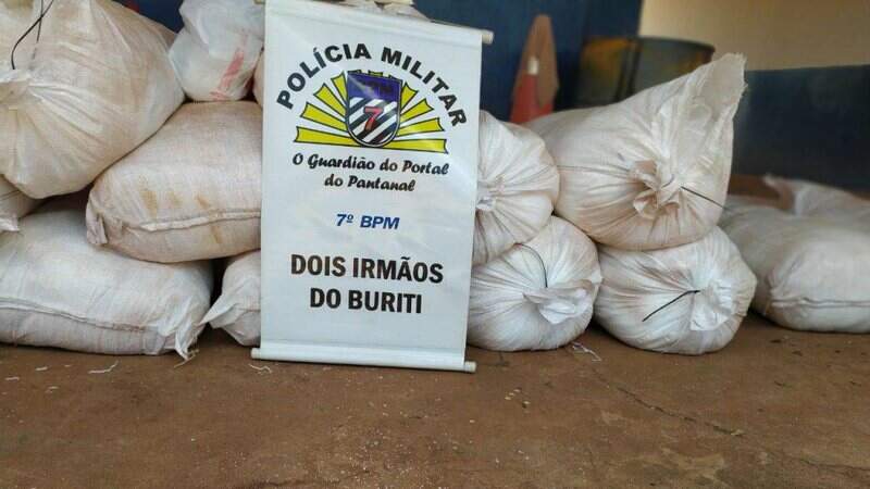 Material contrabandeado apreendido pela PM. Foto: Divulgação