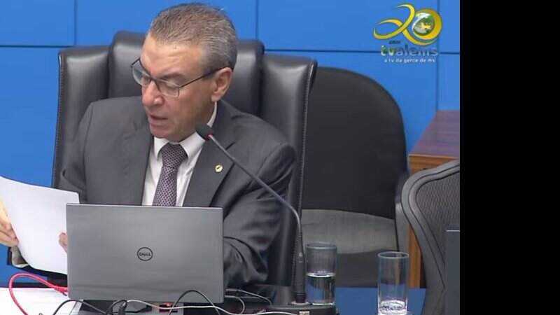 Deputado Paulo Corrêa (PSDB) leu projeto de lei durante sessão remota