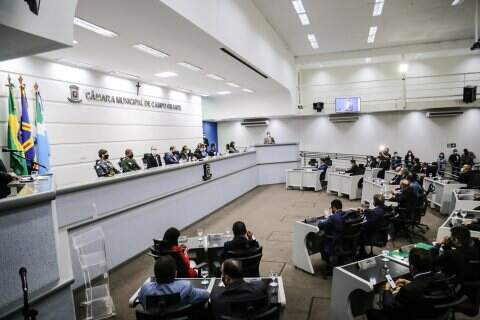 Vereadores durante sessão na Câmara Municipal de Campo Grande