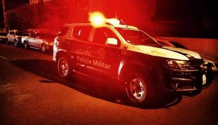 Polícia Militar foi acionada e compareceu na residência.