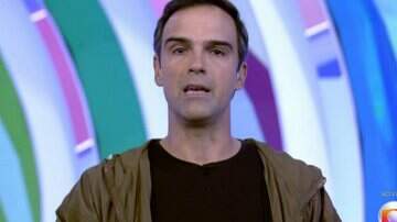 Tadeu Schimidt apresenta a 22ª temporada do Big Brother Brasil - (Foto: Reprodução, TV Globo)