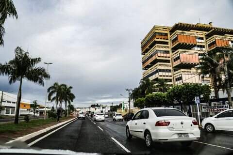 Campo Grande deve ter máxima de 29°C, com possibilidade de chuva.