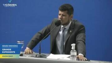 Vereador Tiago Vargas em pronunciamento na Câmara Municipal de Campo Grande. - (Foto: Reprodução/Facebook/Arquivo)