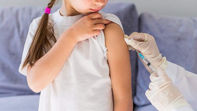 O Ministério da Saúde autorizou nesta quarta-feira (5), a aplicação da vacina contra a covid-19 em crianças de 5 a 11 anos sem exigência de prescrição médica