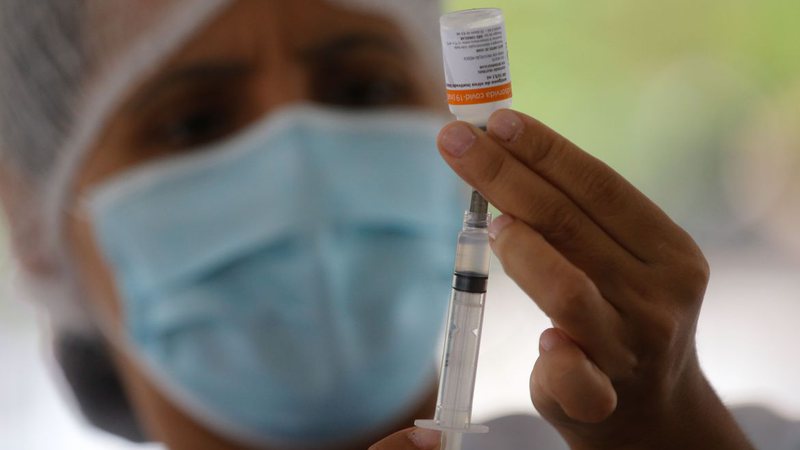 Saúde disponibiliza as três doses do imunizante