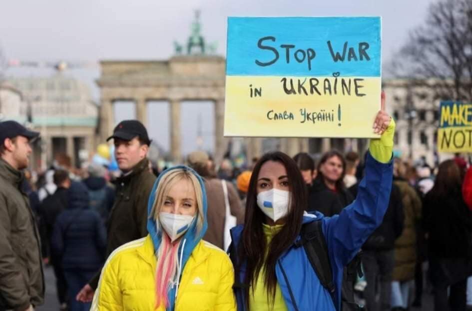 275024838 380514217410057 1830292036247964968 n - Milhares participam de marcha de solidariedade à Ucrânia em Berlim