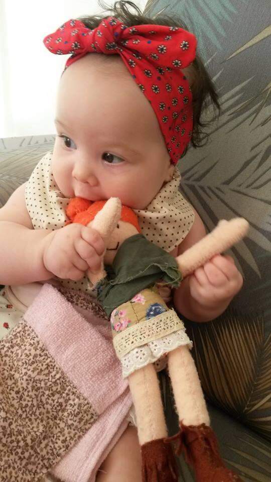 Dia da Avó: com presente-herança neta faz bonecas de pano e cria marca com nome da avó