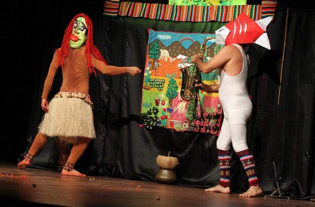 Cultura ancestral andina é pano de fundo para espetáculo gestual “Mar Acá”
