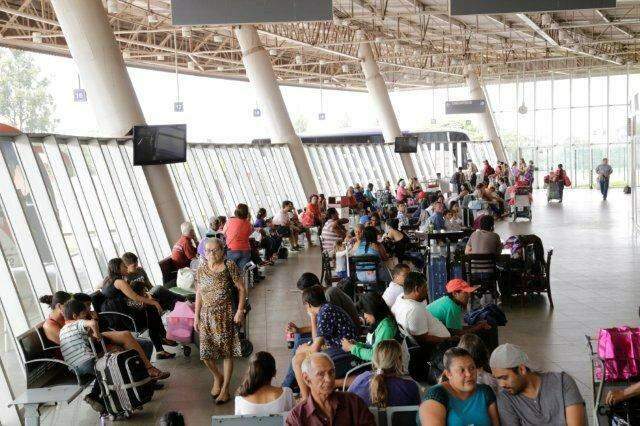 Entre hoje e amanhã sete mil pessoas devem embarcar no Terminal Rodoviário da Capital - Luiz Alberto/Midiamax