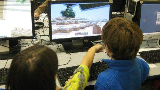 Hoje, jogos online estão extremamente presentes na vida das pessoas / Foto: Minecraft Brasil