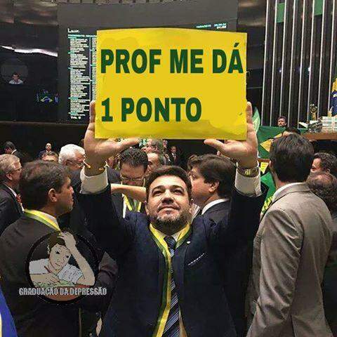 Estes 11 memes provam que o brasileiro perde a presidente, mas não perde a piada