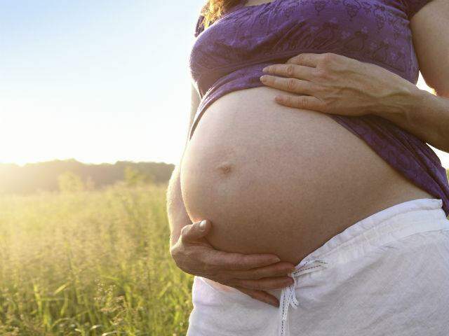 Que tal pedir para a sua mãe contar histórias da gravidez? / Foto: Shutterstock/Divulgação