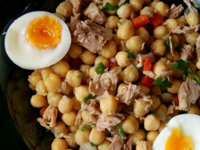 Grão de bico pode ser utilizado em salada / Foto: Receitas para Felicidade/Divulgação