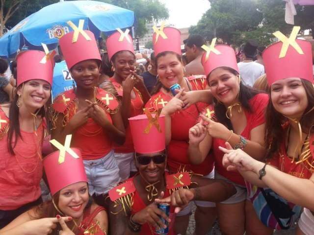 Fantasia de carnaval de Priscila Vidal foi 'paquitas' (Arquivo pessoal)