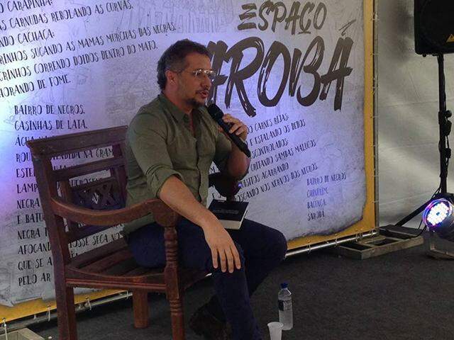 Julio Maria durante sua palestra na Flib / Foto: Daiane Libero