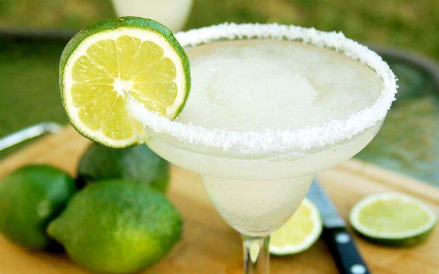 Todo mundo merece uma Frozen Marguerita no happy hour (StockPhotos)