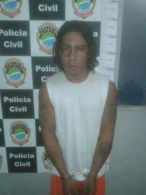Preso por estupro de vulnerável, ‘Pit Bull' serra grades e foge de delegacia