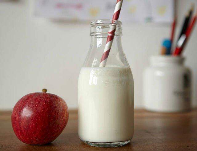 Vidro permite que você veja quantidade e condições do leite / Foto: IStock/Reprodução