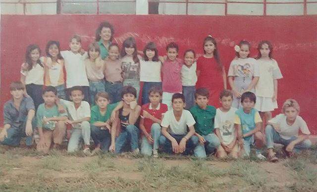 Turma na quarta série com a professora Antônia