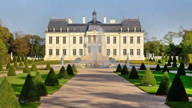 Príncipe herdeiro saudita comprou na França propriedade mais cara do mundo