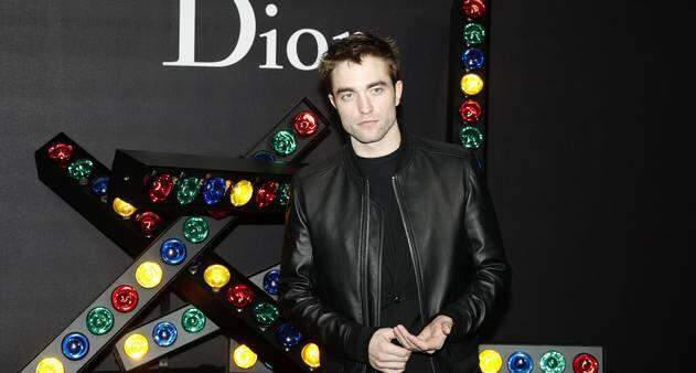 Filho de Alain Delon stole the spotlight no desfile masculino da Dior, em Paris