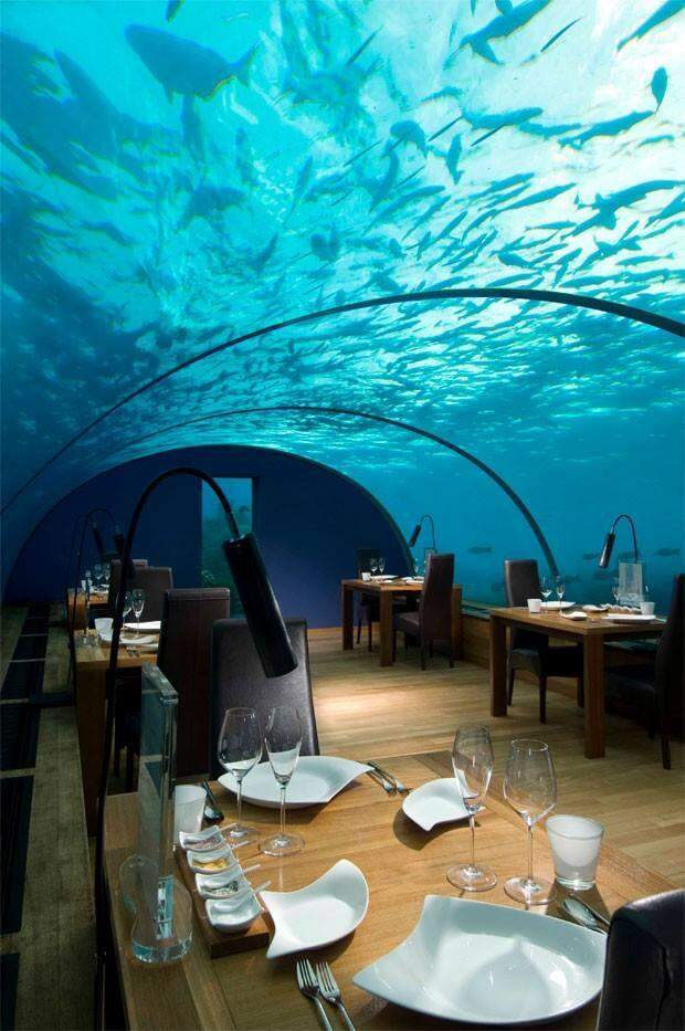 Restaurante que fica embaixo d'água é atração nas Ilhas Maldivas