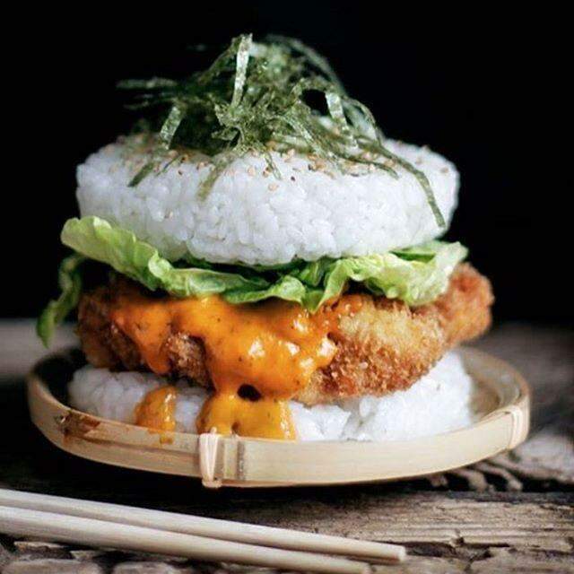 Hambúrguer de sushi, a nova moda japonesa