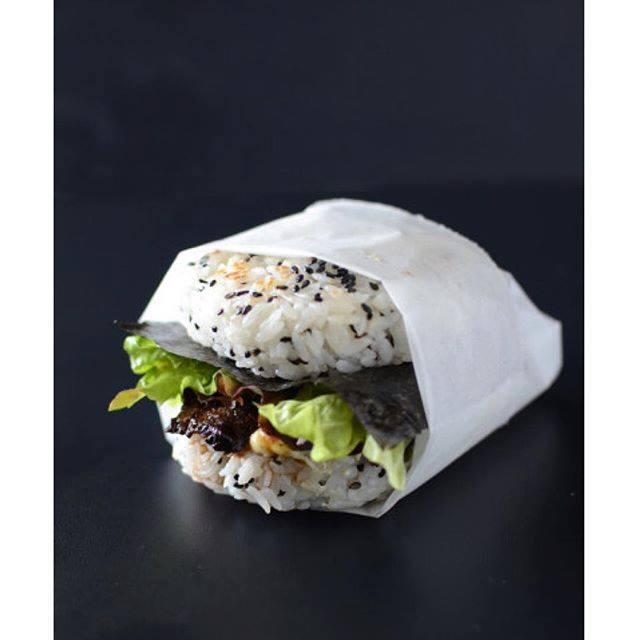 Hambúrguer de sushi, a nova moda japonesa