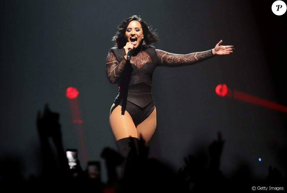 Demi Lovato disse que está tranquila em relação ao próprio corpo e anuncia shows no Brasil