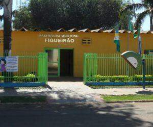 TCE-MS aplica multa a ex-prefeito de Figueirão por contratação de servidora sem concurso