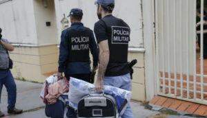 Governo tira cargo de confiança de sargento que quebrou celulares ao ser preso em operação