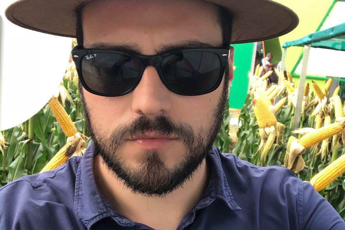 No 'Dia da Selfie', as 27 maneiras de tirar fotos sozinhas e suas nomenclaturas