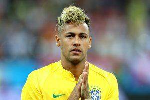 Neymar corta o cabelo e muda o visual
