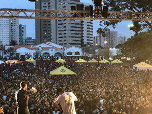 2ª Conferência 10 minutos com Deus reúne 10 mil pessoas na Praça do Rádio