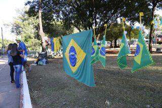 Jogo esvazia ruas de Campo Grande e ambulantes improvisam para ver a Seleção