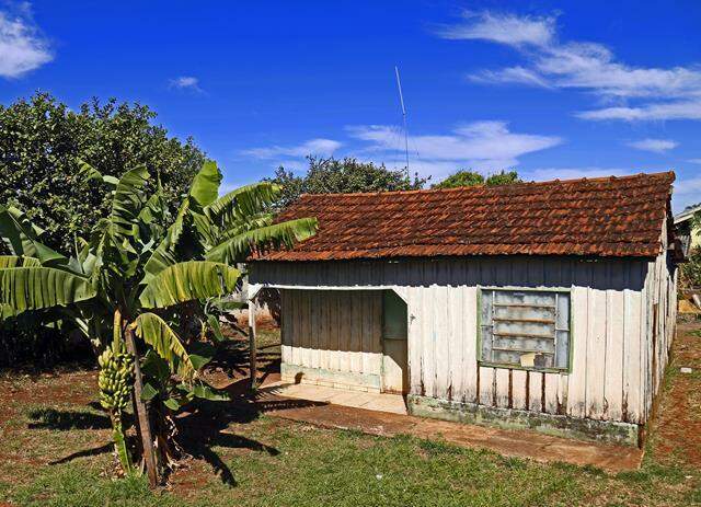 Pelos bairros: 10 casas de madeira que resistem ao tempo e à modernidade