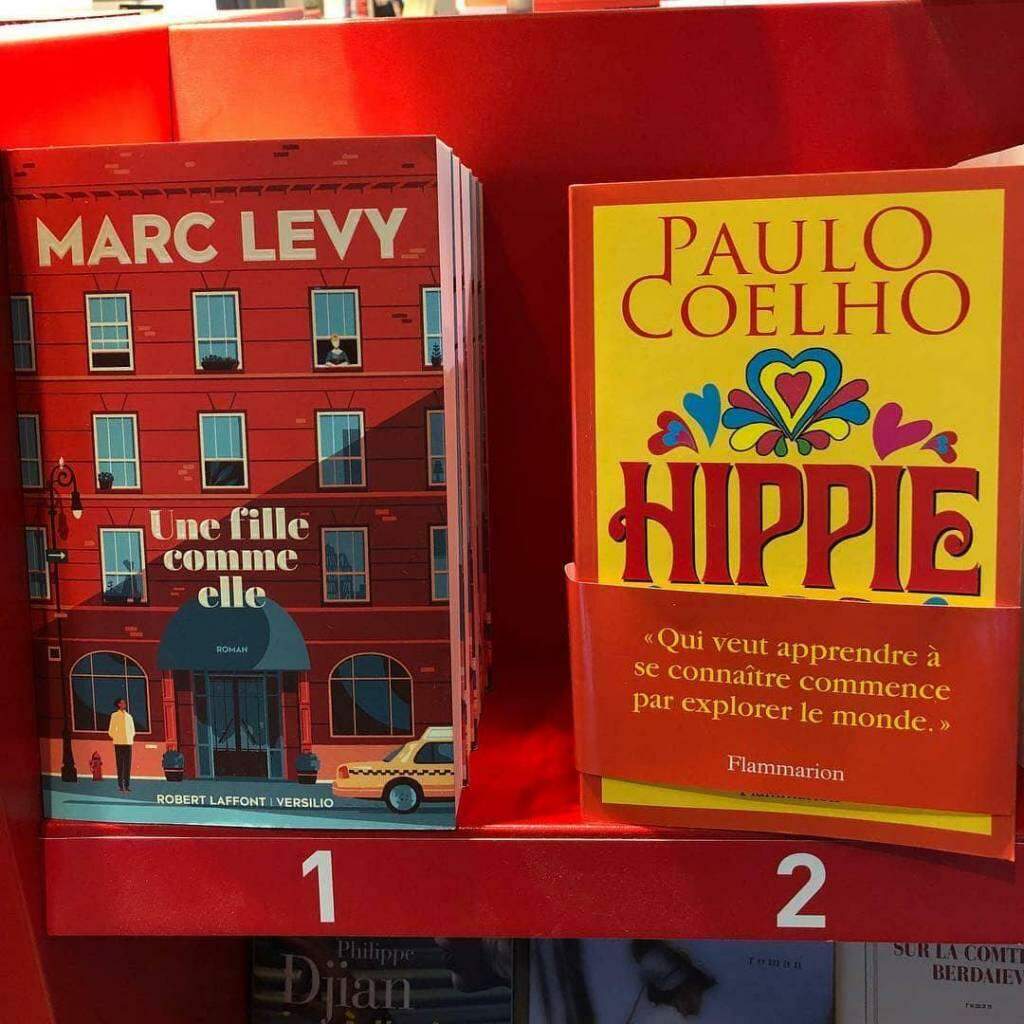 Paulo Coelho aparece na lista dos livros mais vendidos na França
