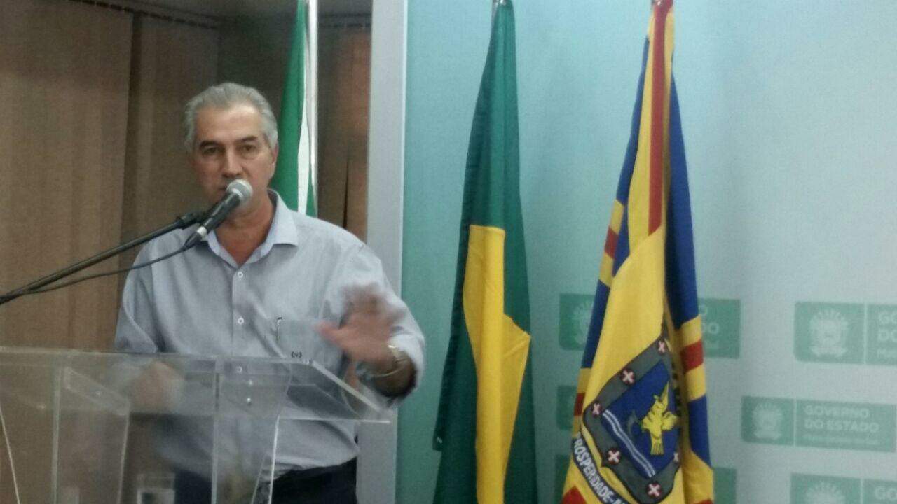 Arrecadação despenca R$ 29 milhões em um mês e Reinaldo diz que culpa é do diesel