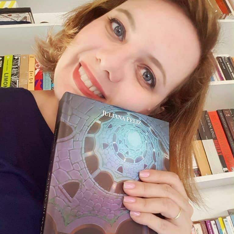 Primeiro romance de Juliana Feliz concorre a ‘oscar’ da literatura online