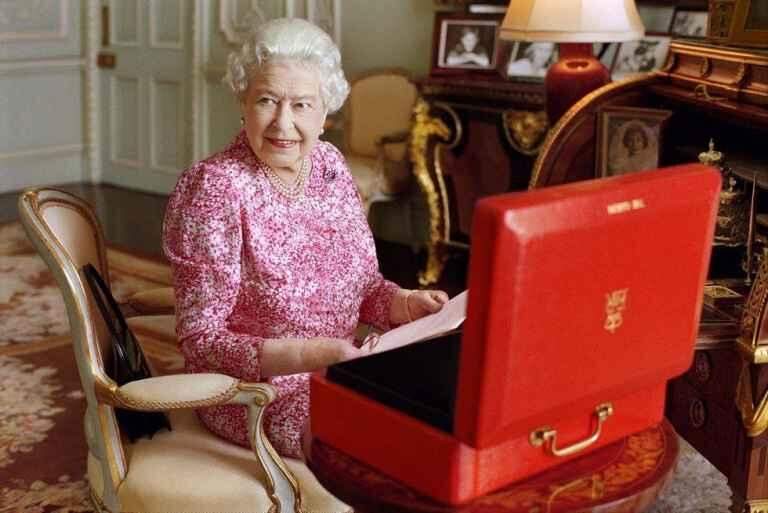 O Palácio de Buckingham está contratando. Já pensou em trabalhar para a rainha Elizabeth?
