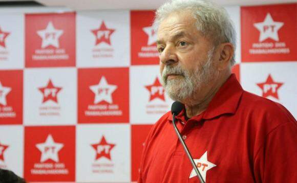 Ministro do STF nega pedido da defesa de Lula para suspender inelegibilidade