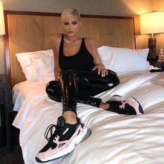Kylie Jenner é a nova garota-propaganda da Adidas Originals
