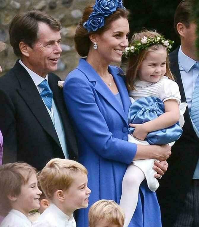 Príncipe George e princesa Charlotte brilham no casamento de amiga de Kate Middleton