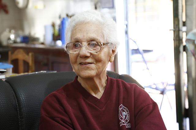 Depois de uma vida de "peleja", aos 82 anos dona Anair conheceu o mar